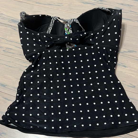 Coco Reef Bathing Suit Top only - Picture 2 of 3